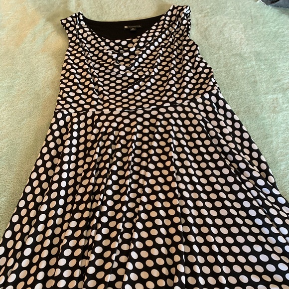 Dress - Picture 1 of 1